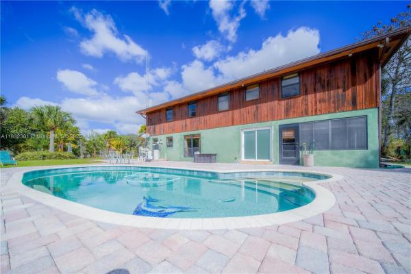 Palm Beach Farms, 576 Marshall Rd, West Palm Beach, Florida 33413, image 1