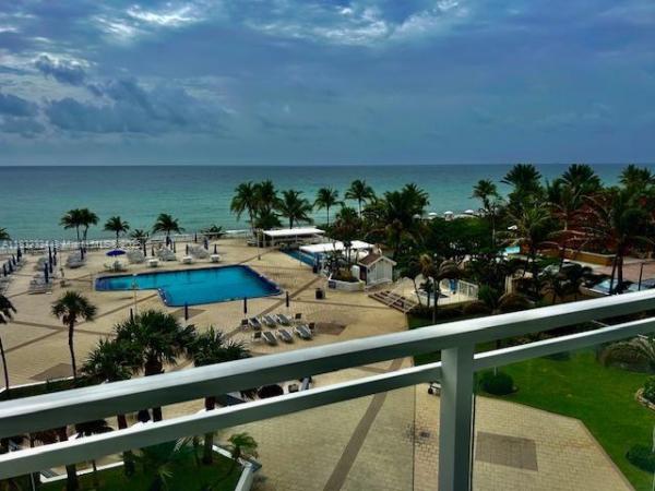Parker Plaza Estates, 2030 S Ocean Dr #414, Hallandale Beach, Florida 33009, image 1