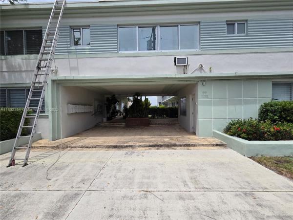 Joycia Apartments, 2250 Bay Dr #5, Miami Beach, Florida 33141, image 1