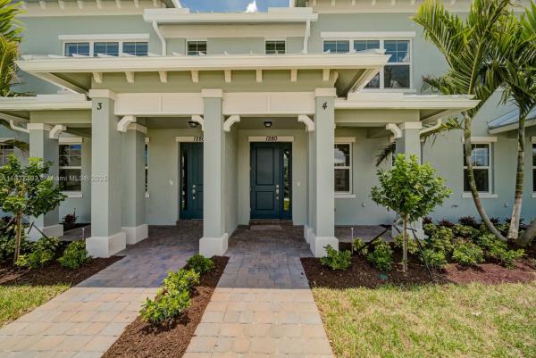 Parkview At Hillcrest, 1280 Eucalyptus Dr #4, Hollywood, Florida 33021, image 1