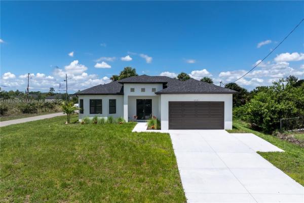 Lehigh Acres Residential, 2601 Karen Cir, Lehigh Acres, Florida 33971, image 1