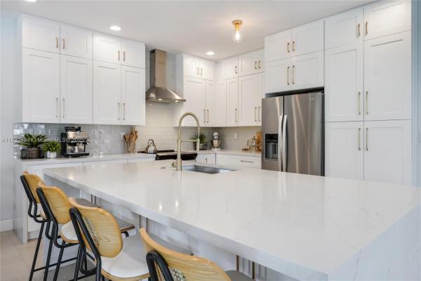 9932 NW 10th St, Miami, Florida 33172, image 1