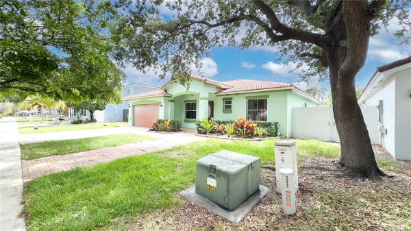 Mangus, 24621 SW 112th Ct, Princeton, Florida 33032, image 3