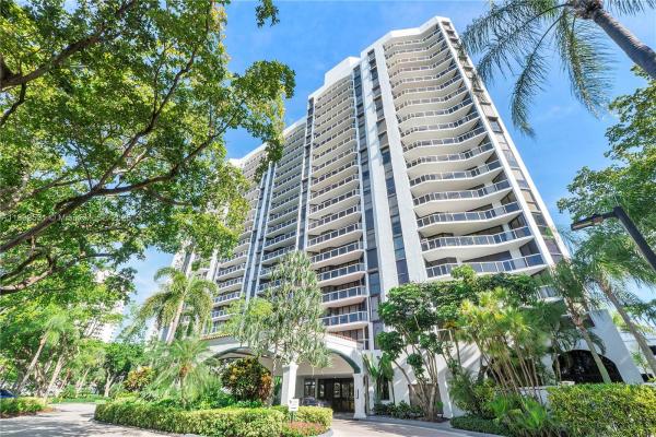 Harborside At The Waterways, 3640 Yacht Club Dr #203, Aventura, Florida 33180, image 3