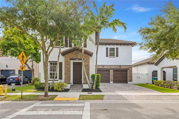 Kendall Commons Residential, 9037 SW 170th Pl, The Hammocks, Florida 33196, image 3