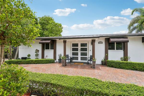 2550 SW 68th Ave, Miami, Florida 33155, image 1