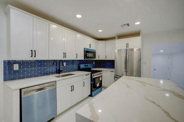 Lauderdale Villas, 1101 NW 14th Ct, Fort Lauderdale, Florida 33311, image 1