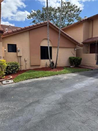 Herons Landing At Pembroke Lakes South, 11248 SW 11th St, Pembroke Pines, Florida 33025, image 1