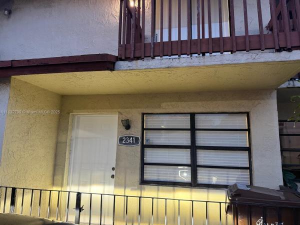 2341 W 66th Pl 103, Hialeah, Florida 33016, image 1