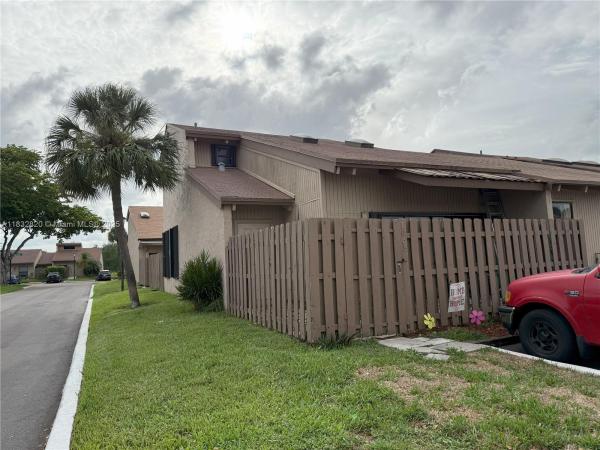 The Escape At Arrowhead, 1965 SW 81st Way, Davie, Florida 33324, image 1