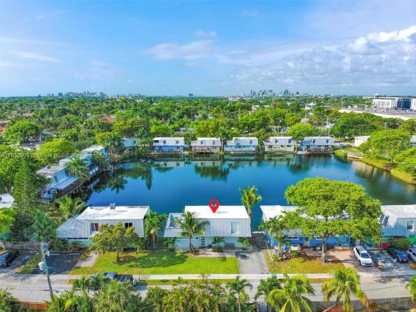 Kimberly Lake Villas, 1370 NE 40th Dr, Oakland Park, Florida 33334, image 1