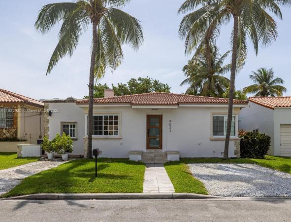 Altos Del Mar, 9033 Carlyle Ave, Surfside, Florida 33154, image 1