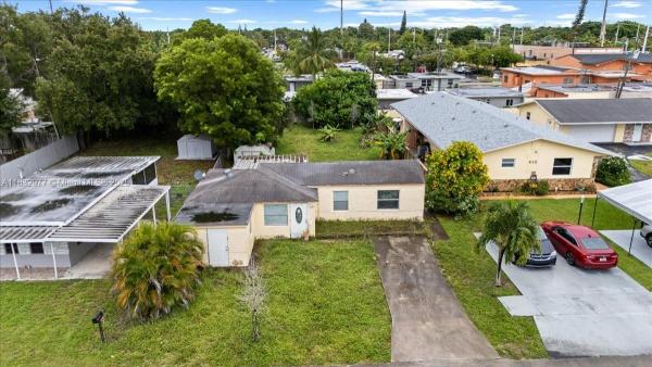 Strathford Heights, 519 N 60th Way, Hollywood, Florida 33024, image 3