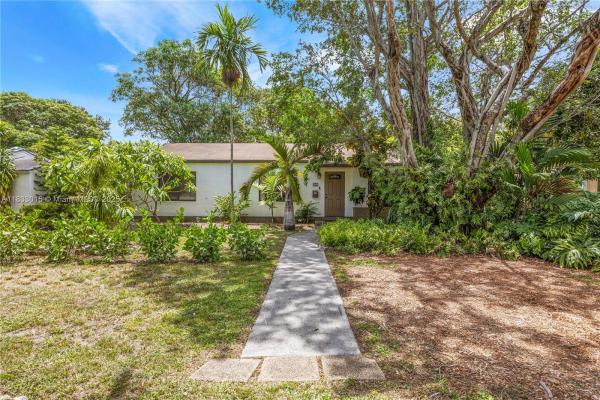 1464 NE 133rd Rd, Miami, Florida 33161, image 1
