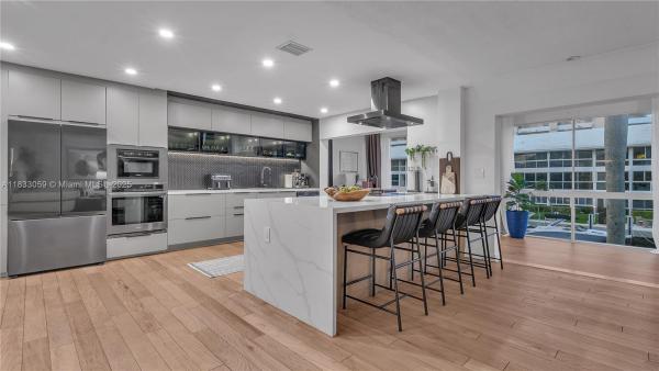 Wayne House, 3051 NE 47th Ct #207, Fort Lauderdale, Florida 33308, image 1