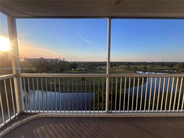 Palm-Aire Country Club 4, 3080 N Course Dr #710, Pompano Beach, Florida 33069, image 1