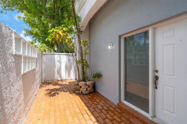 20908 Leeward Ct 231-3, Aventura, Florida 33180, image 1