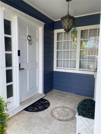 Royal Glen, 14135 SW 100th Ln, The Hammocks, Florida 33186, image 2