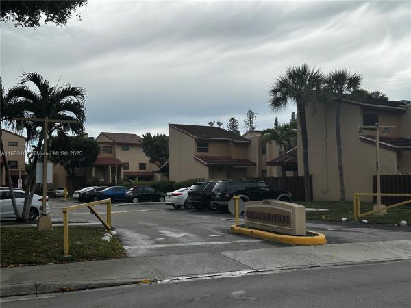 311 W Park Dr 101-13, Miami, Florida 33172, image 1
