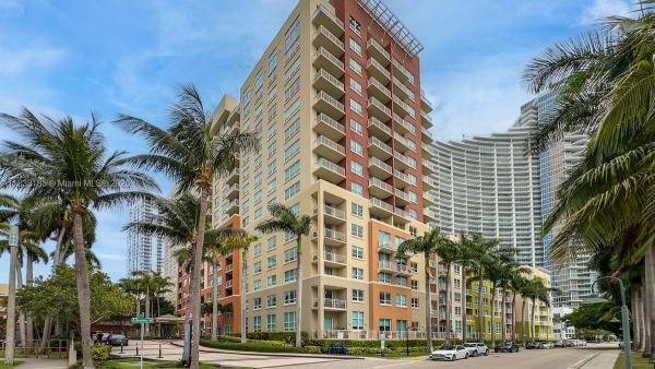 Cite On The Bay East, 2000 N Bayshore Dr 203, Miami, Florida 33137, image 1