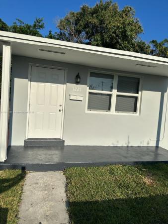 Royal Poinciana, 1219 N 20th Ave, Hollywood, Florida 33020, image 1