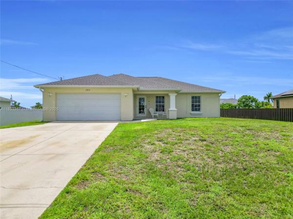 2812 Nelson, Cape Coral, Florida 33993, image 2