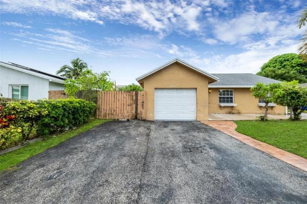 Lauderdale North Park, 7209 SW 3rd Ct, North Lauderdale, Florida 33068, image 1