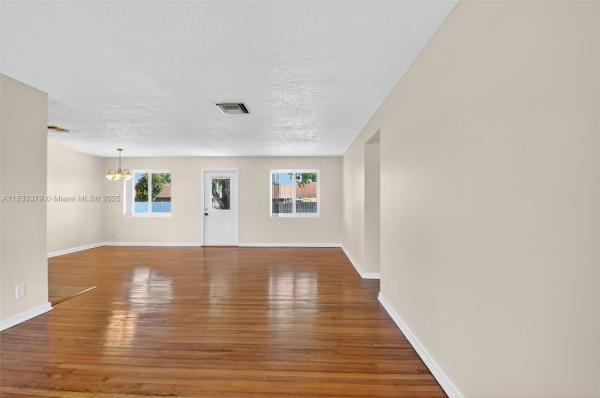 Lake Worth Beach No HOA, 4061 Nova Ln, Lake Worth Beach, Florida 33462, image 2