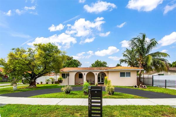 10721 SW 38th St, Miami, Florida 33165, image 1