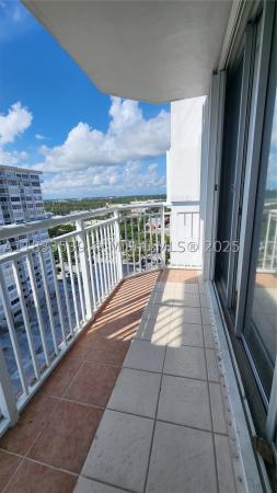 Del Prado, 18051 Biscayne Blvd #1705-1, Aventura, Florida 33160, image 3