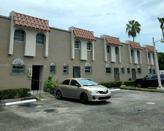 Deer Park Townhouses, 11 Olive Dr #J, Hialeah, Florida 33010, image 1