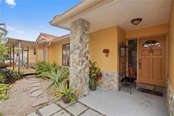 Waverly Hundred, 15824 Cotswold Ct, Davie, Florida 33331, image 1