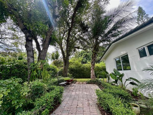 7650 SW 64th Ct, Miami, Florida 33143, image 1