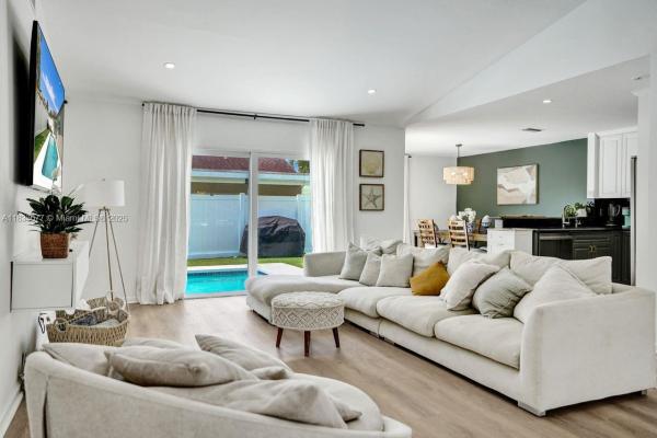 Boca Landings, 18998 Cloud Lake Cir, Boca Raton, Florida 33496, image 1