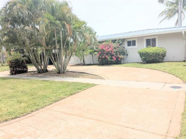 Coral Key Villas, 4940 NE 27th Ave 0, Lighthouse Point, Florida 33064, image 1