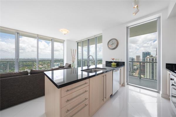 Axis On Brickell South, 79 SW 12th St #3812S, Miami, Florida 33130, image 3