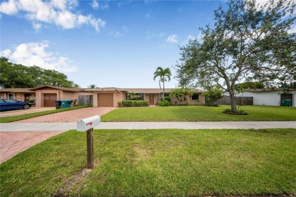 11193 SW 113th Ter, Unincorporated Dade County, Florida 33176, image 1
