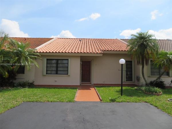 6203 SW 147th Place Cir #6203, Unincorporated Dade County, Florida 33193, image 1