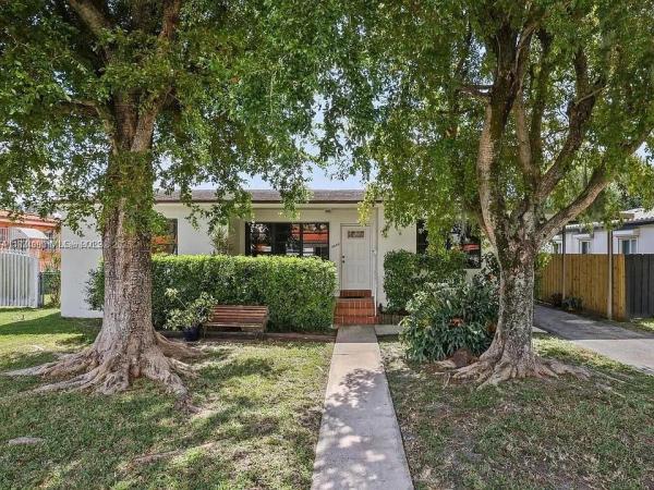 Coral Ridge, 3040 SW 11th St, Miami, Florida 33135, image 1