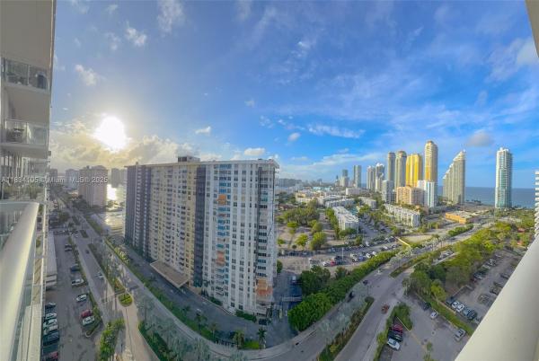 Winston Towers 300, 230 174th St #2207, Sunny Isles Beach, Florida 33160, image 2