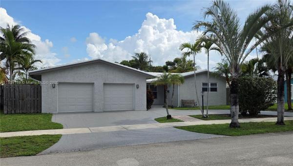 Hollywood Golf Estates, 1245 Coral Ln, Hollywood, Florida 33019, image 1