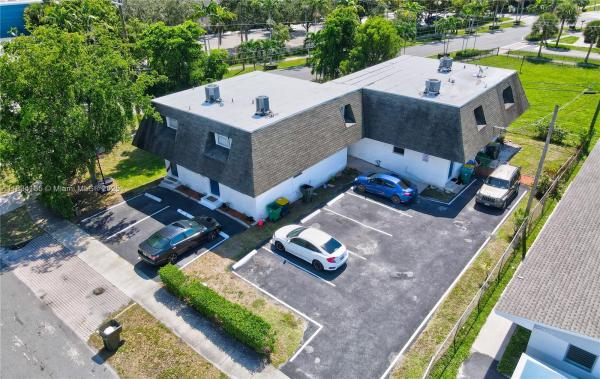 College, 502-504 Phippen Waiters Rd #3, Dania Beach, Florida 33004, image 1