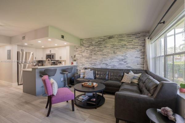 Coral Pointe Townhomes, 8580 NW 6th Ln #6-110, Fountainebleau, Florida 33126, image 2