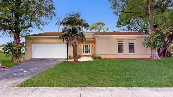 10251 SW 80th St 0, Unincorporated Dade County, Florida 33173, image 1