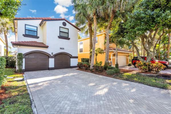 Fairway Cove, 9825 Fairway Cove Ln, Plantation, Florida 33324, image 1