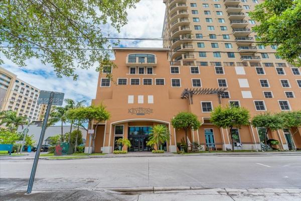 Keystone Park, 4242 NW 2nd St 1601, Miami, Florida 33126, image 1
