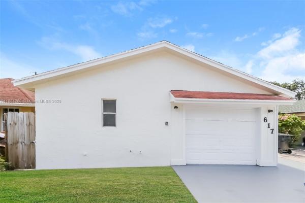 Royal Palm Park, 617 S A St, Lake Worth Beach, Florida 33460, image 1