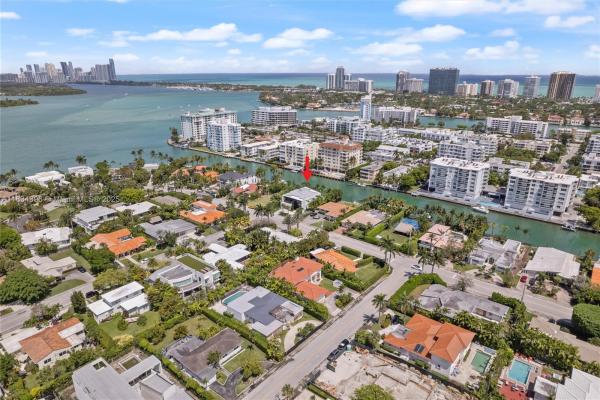 Bay Harbor Islands Residential, 10161 E Broadview Dr, Bay Harbor Islands, Florida 33154, image 1