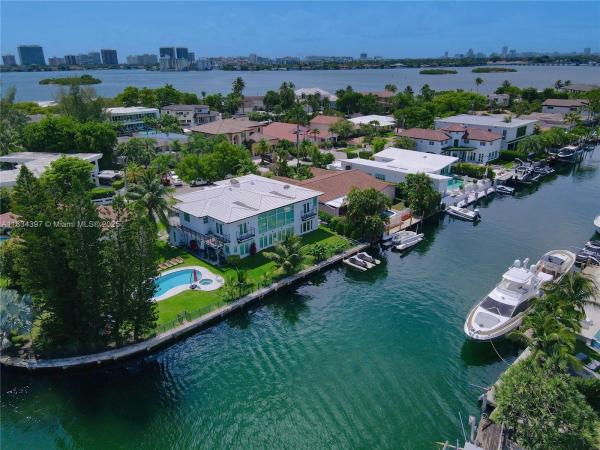 Keystone Island, 13300 Biscayne Bay Ter, North Miami, Florida 33181, image 1