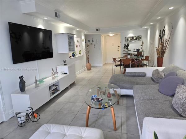 Oceanview Park, 1000 Parkview Dr #114, Hallandale Beach, Florida 33009, image 1